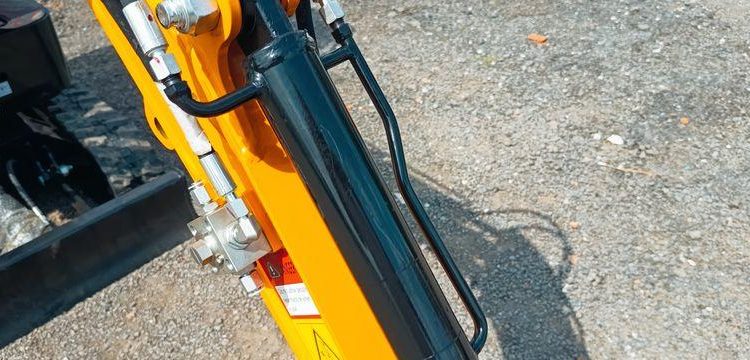 HIGHTOP MICROPELLE HT10 SUR CHENILLES DIESEL 1T – ANNEE 2024 – MATERIEL NEUF  202437