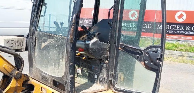 JCB MINI-PELLE 8025 ZTS AVEC GODET CURAGE 1,20M, GODET RETRO 0.20M ET BRH  27887