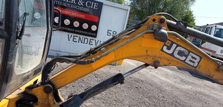 JCB MINI-PELLE 8025 ZTS AVEC GODET CURAGE 1,20M, GODET RETRO 0.20M ET BRH  27887