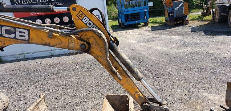JCB MINI-PELLE 8025 ZTS AVEC GODET CURAGE 1,20M, GODET RETRO 0.20M ET BRH  27887