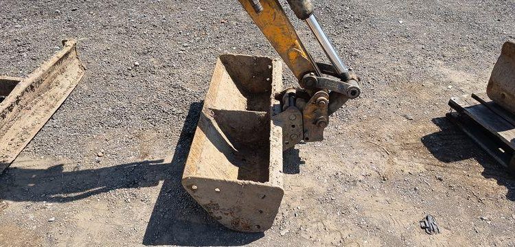 JCB MINI-PELLE 8025 ZTS AVEC GODET CURAGE 1,20M, GODET RETRO 0.20M ET BRH  27887