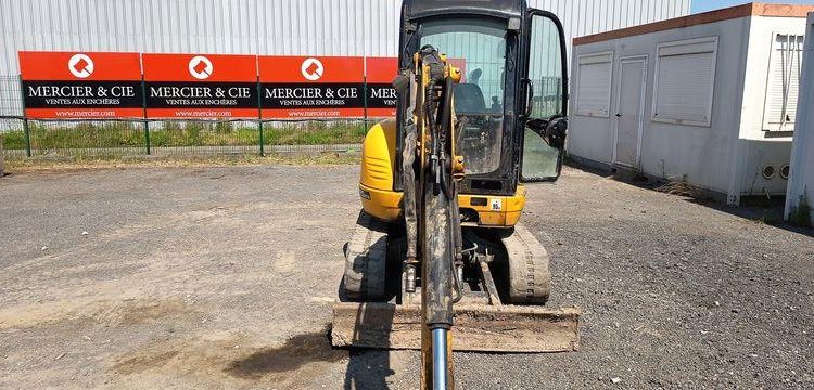 JCB MINI-PELLE 8025 ZTS AVEC GODET CURAGE 1,20M, GODET RETRO 0.20M ET BRH  27887