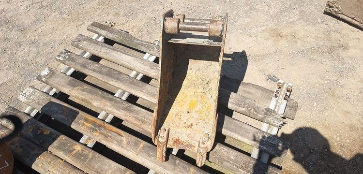 JCB MINI-PELLE 8025 ZTS AVEC GODET CURAGE 1,20M, GODET RETRO 0.20M ET BRH  27887