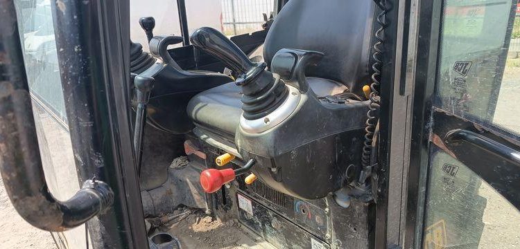 JCB MINI-PELLE 8025 ZTS AVEC GODET CURAGE 1,20M, GODET RETRO 0.20M ET BRH  27887