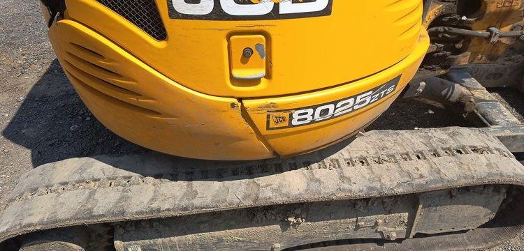 JCB MINI-PELLE 8025 ZTS AVEC GODET CURAGE 1,20M, GODET RETRO 0.20M ET BRH  27887