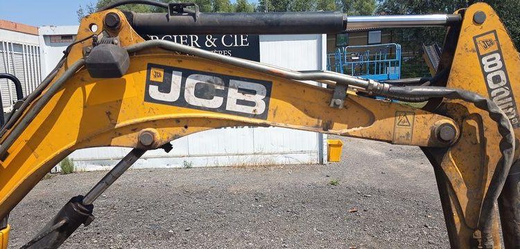 JCB MINI-PELLE 8025 ZTS AVEC GODET CURAGE 1,20M, GODET RETRO 0.20M ET BRH  27887