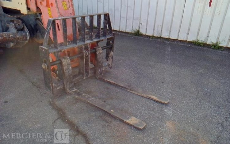 JLG CHARIOT TELESCOPIQUE DIESEL  13M 4013  6651