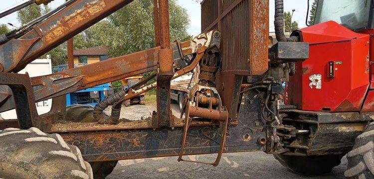 KOMATSU PORTEUR 840.04 DE 2011  70174