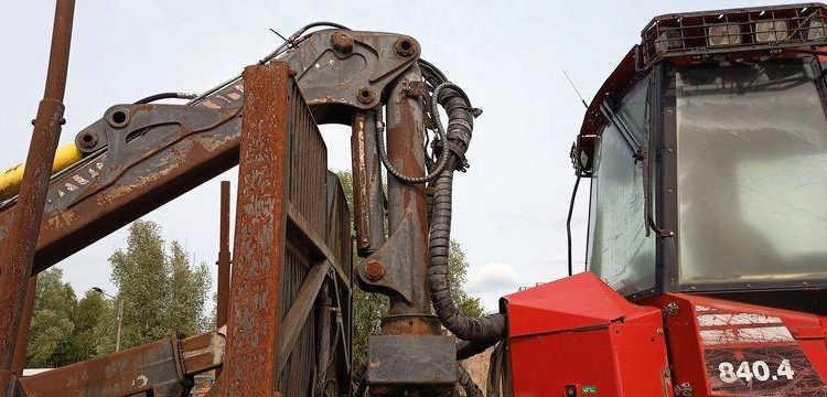 KOMATSU PORTEUR 840.04 DE 2011  70174