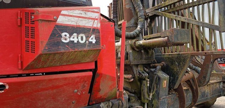 KOMATSU PORTEUR 840.04 DE 2011  70174