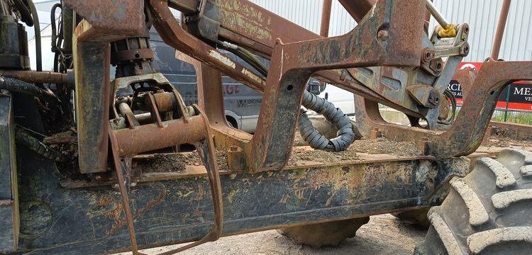KOMATSU PORTEUR 840.04 DE 2011  70174
