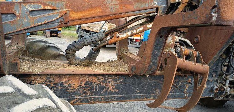 KOMATSU PORTEUR 840.04 DE 2011  70174