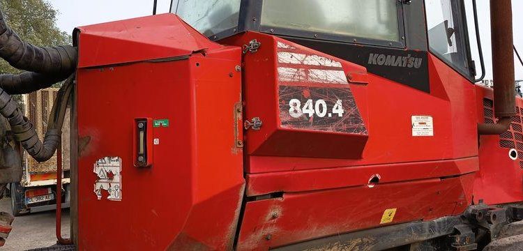 KOMATSU PORTEUR 840.04 DE 2011  70174