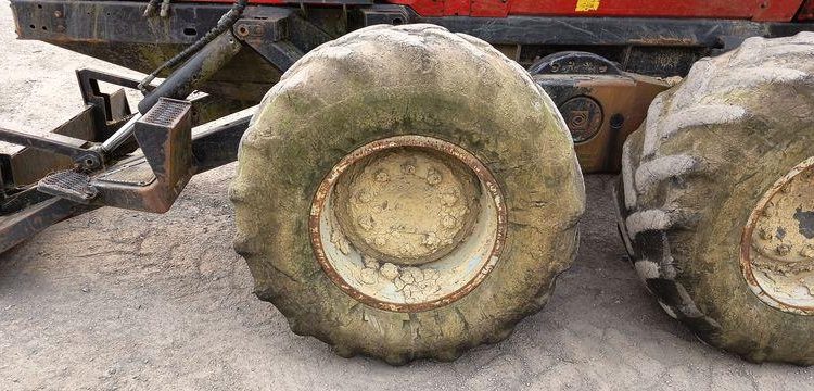 KOMATSU PORTEUR 840.04 DE 2011  70174