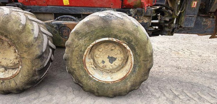 KOMATSU PORTEUR 840.04 DE 2011  70174