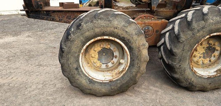 KOMATSU PORTEUR 840.04 DE 2011  70174