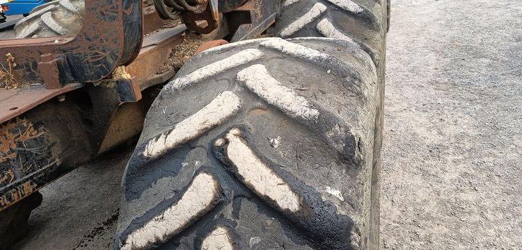 KOMATSU PORTEUR 840.04 DE 2011  70174