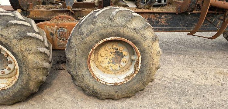 KOMATSU PORTEUR 840.04 DE 2011  70174
