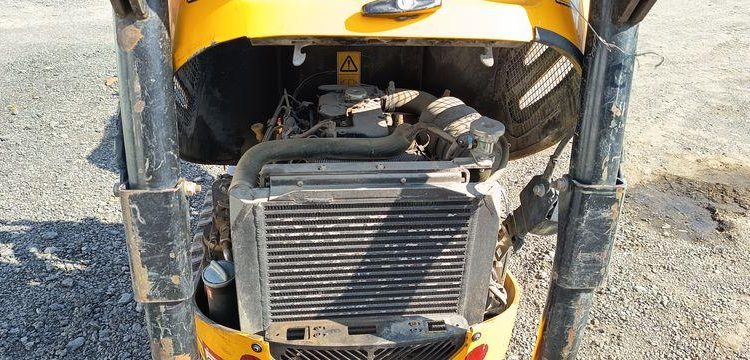 JCB MICRO-PELLE SUR CHENILLES 8010 CTS – 1,03T – DIESEL – 895 HEURES  8010CTS