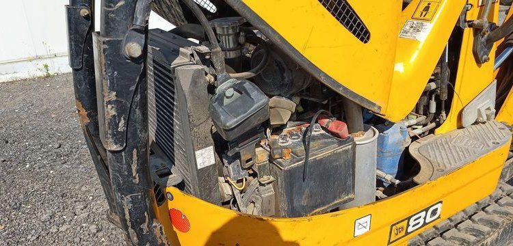 JCB MICRO-PELLE SUR CHENILLES 8010 CTS – 1,03T – DIESEL – 895 HEURES  8010CTS