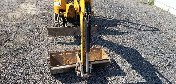 JCB MICRO-PELLE SUR CHENILLES 8010 CTS – 1,03T – DIESEL – 895 HEURES  8010CTS