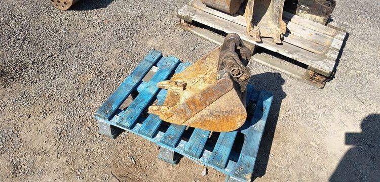 JCB MICRO-PELLE SUR CHENILLES 8010 CTS – 1,03T – DIESEL – 895 HEURES  8010CTS