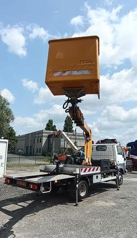 NISSAN CABSTAR-E 2,8T3,0TD 106CV AVEC NACELLE MULTITEL 160 ALU DS – 18 METRES – DIESEL BLANC 846CJF59