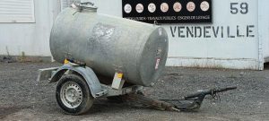 HUBIERE CITERNE A EAU  86BSF31