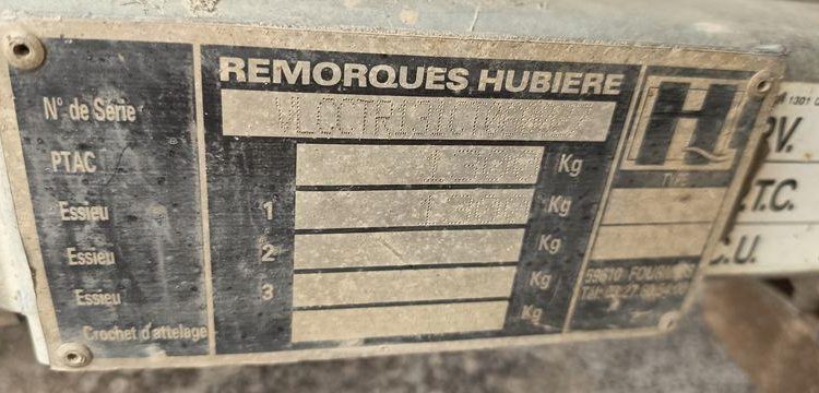 HUBIERE CITERNE A EAU  86BSF31