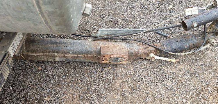 HUBIERE CITERNE A EAU  86BSF31