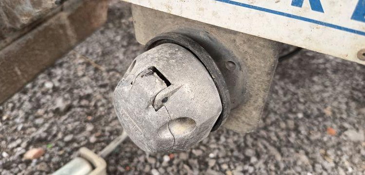HUBIERE CITERNE A EAU  86BSF31