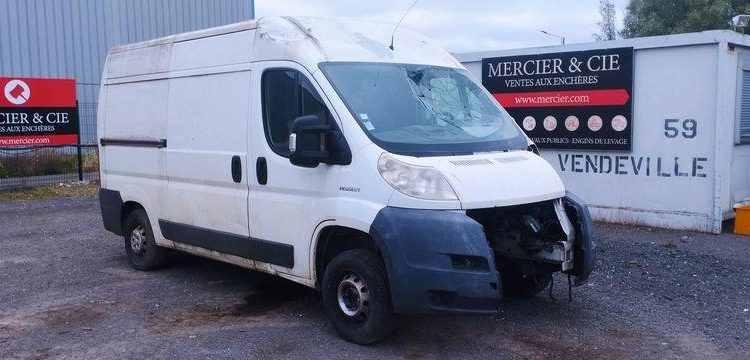 PEUGEOT BOXER FOURGON BLANC AA-864-SH
