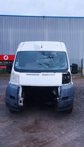 PEUGEOT BOXER FOURGON BLANC AA-864-SH