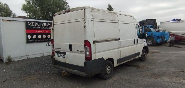 PEUGEOT BOXER FOURGON BLANC AA-864-SH