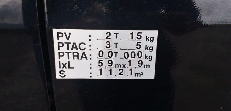 IVECO DAILY 4 FOURGON PHASE 2 35S13V13 2.3TD MOYEN SURELEVE 126 CV – DIESEL NOIR AP-942-DG