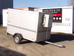 HUMBAUR REMORQUE FRIGORIFIQUE POUR BOISSONS 7M3 1 ESSIEU – PTAC 750 KGS – ANNEE 2007  AY-198-YK