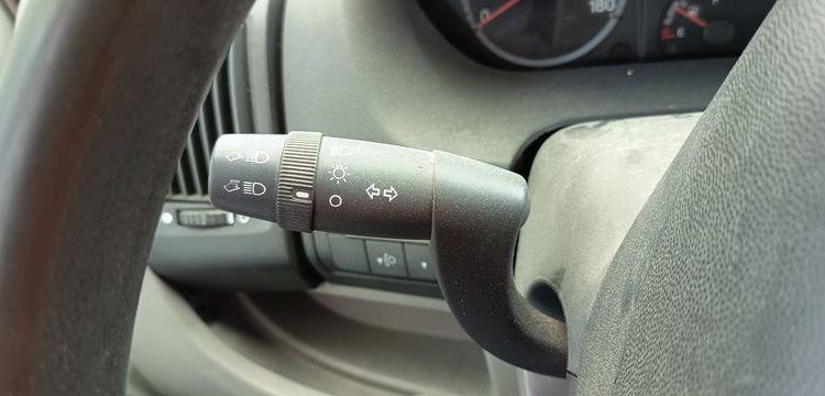 PEUGEOT BOXER3 PHASE 1/2 FOURGON 330 L1H2 2,2 HDI 16V FOURGON COURT SURELEVE 100CV BLANC BK-724-MY