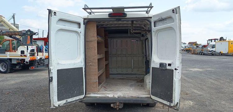 PEUGEOT BOXER3 PHASE 1/2 FOURGON 330 L1H2 2,2 HDI 16V FOURGON COURT SURELEVE 100CV BLANC BK-724-MY