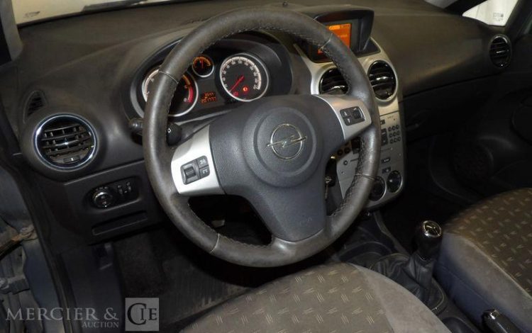 OPEL CORSA  CJ-019-VQ