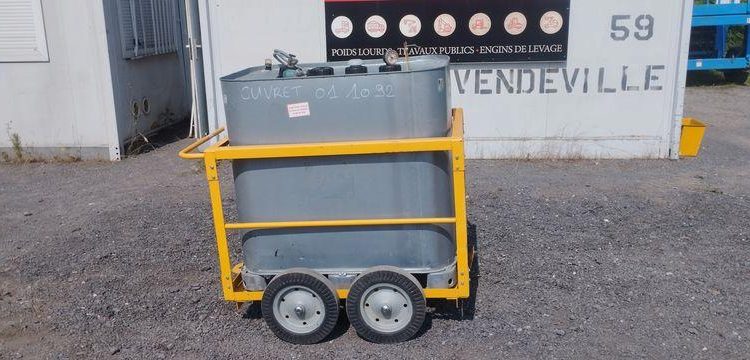 CUVE 700L SUR CHARIOT ROULANT  CUV092