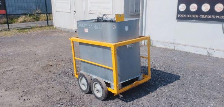 CUVE 700L SUR CHARIOT ROULANT  CUV092