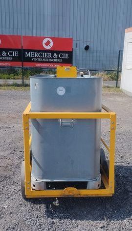 CUVE 700L SUR CHARIOT ROULANT  CUV092