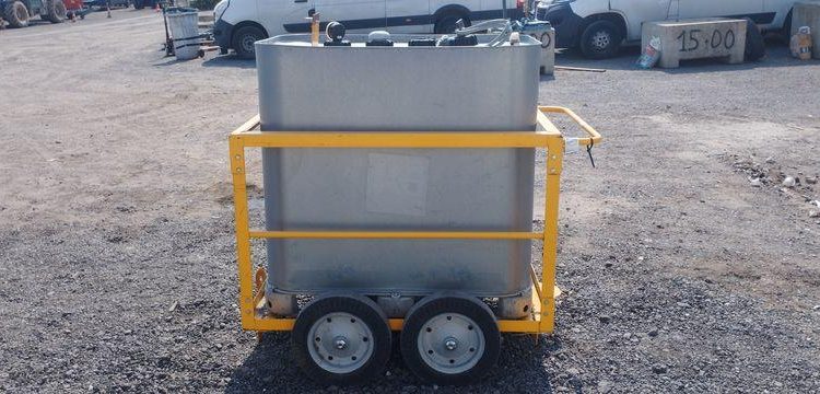 CUVE 700L SUR CHARIOT ROULANT  CUV092