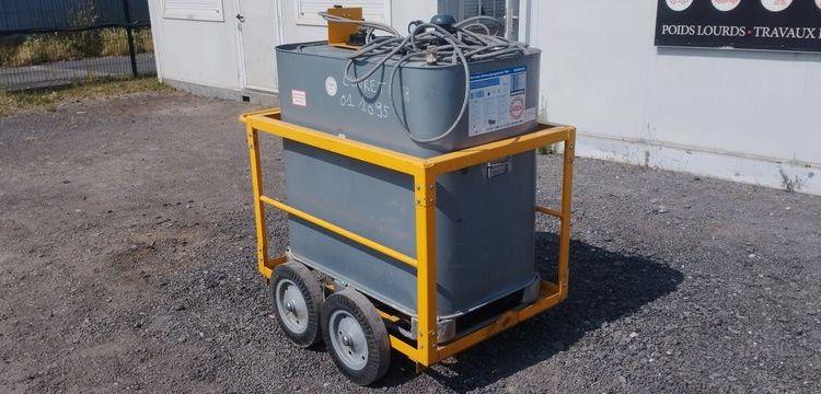 CUVE 700L SUR CHARIOT ROULANT  CUV095
