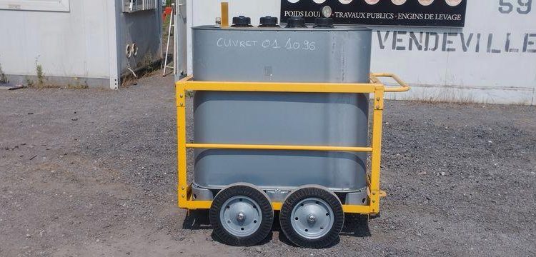 SCHUTZ CUVE 700L SUR CHARIOT ROULANT  CUV096