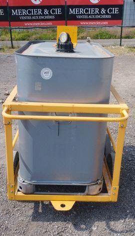 SCHUTZ CUVE 700L SUR CHARIOT ROULANT  CUV096