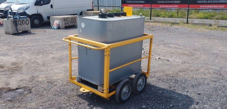 SCHUTZ CUVE 700L SUR CHARIOT ROULANT  CUV096