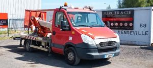 IVECO VU AVEC NACELLE 16M MULTITEL NON ROULANT  CY-454-KD