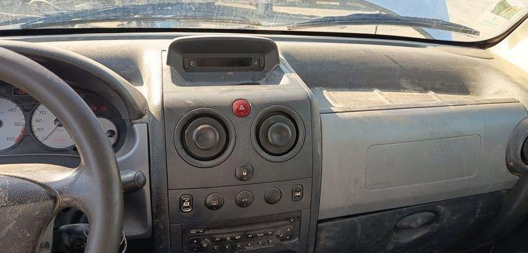PEUGEOT PARTNER TEPEE 1 PHASE 1 VITRE 2,0 HDI 90CV – DIESEL – 254711 kMS – ANNEE 2003 GRIS DA-885-XX