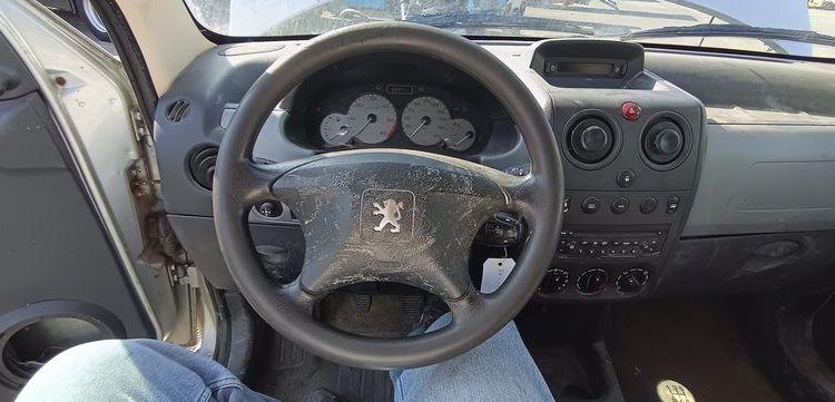PEUGEOT PARTNER TEPEE 1 PHASE 1 VITRE 2,0 HDI 90CV – DIESEL – 254711 kMS – ANNEE 2003 GRIS DA-885-XX